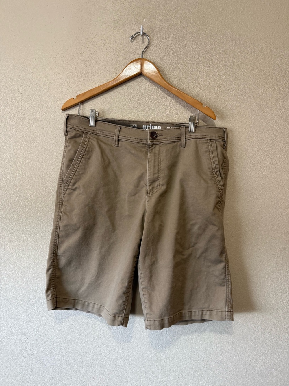 Urban Outfitters Men's Khaki Chino Shorts